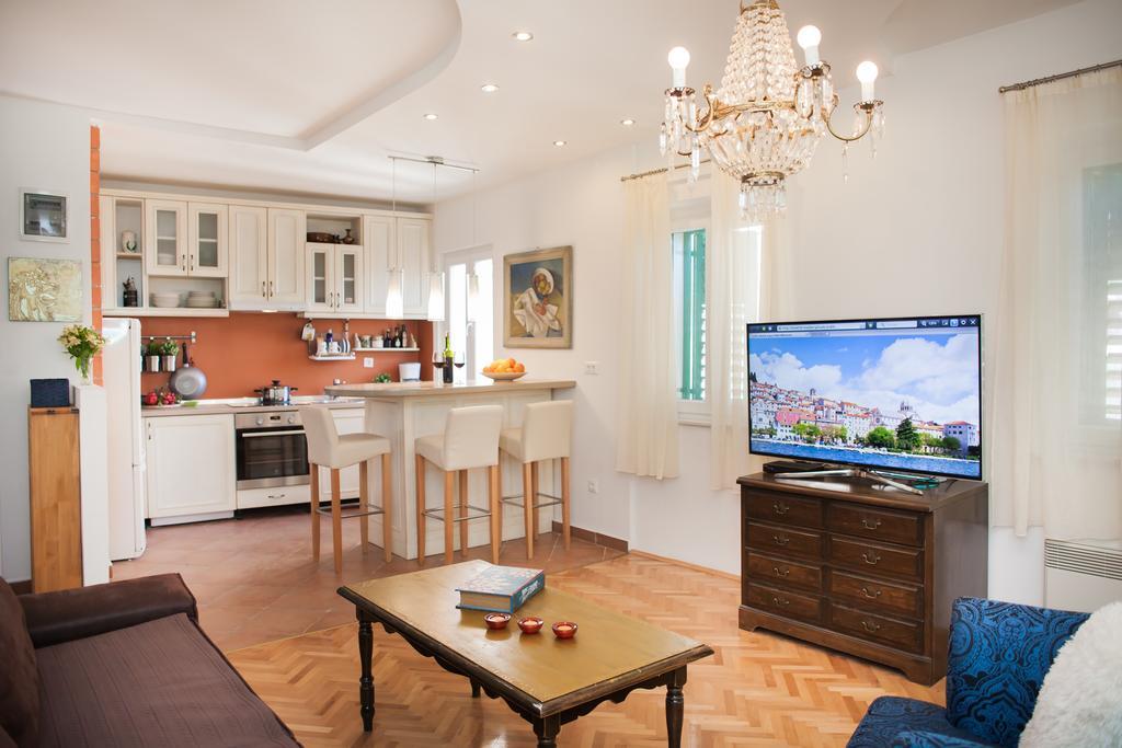 Apartments Laurus 시베니크 외부 사진